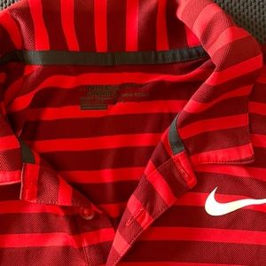 Men’s Nike Golf Shirt-medium